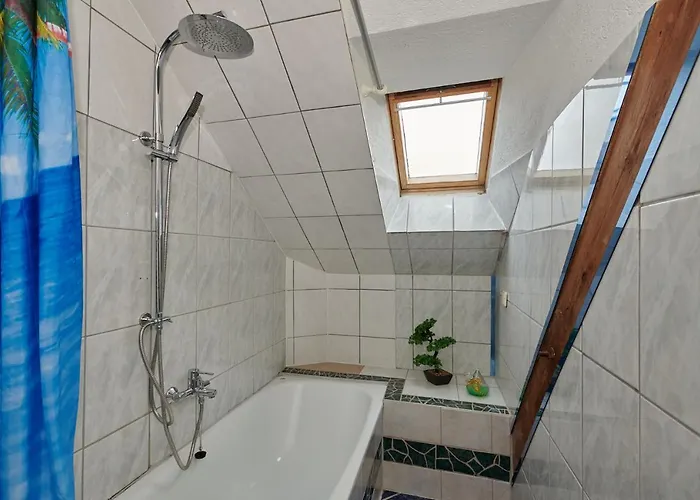 Gasthuis Hueblers-schlafquartier 2*